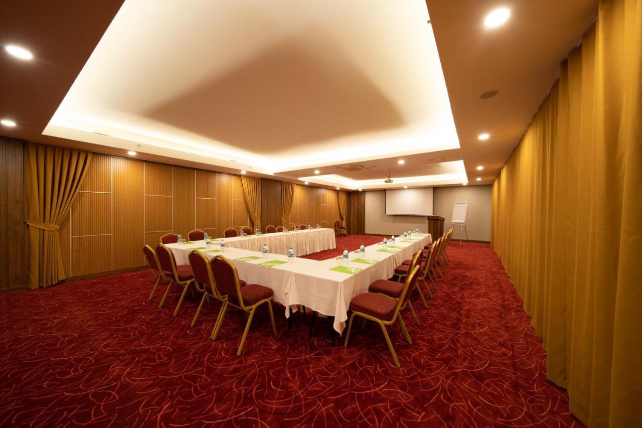 Holiday Inn - Trabzon-East By Ihg Екстериор снимка